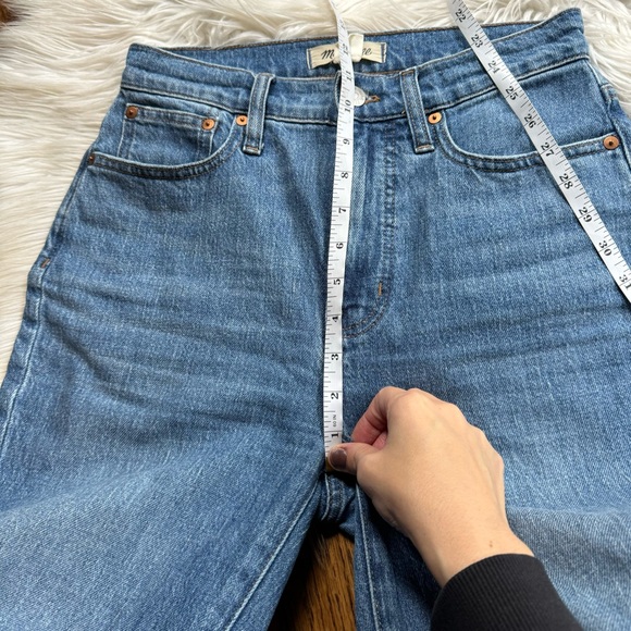 Madewell The Perfect Vintage Jean in Earlside Wash: Raw-Hem Edition - Picture 13 of 14